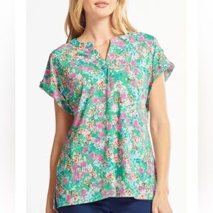 Dear Scarlett  Lizzy Floral Green Blouse. Size XL.